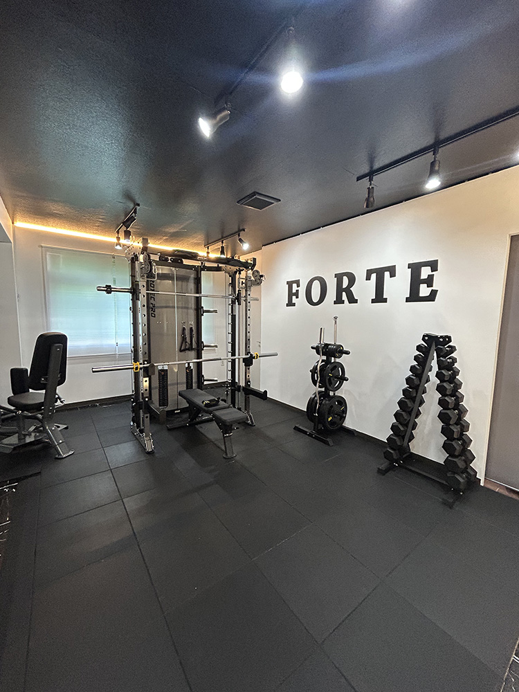 沼津市のパーソナルジムFORTEのトレーナー紹介